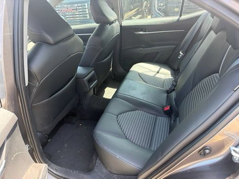 Used 2023 Toyota Camry SE w/ Convenience Package FWD image 9