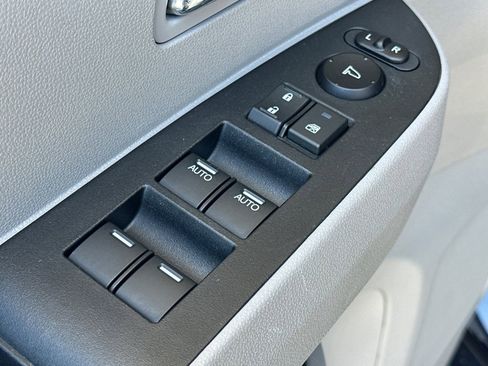 Used 2016 Honda Odyssey Touring image 13