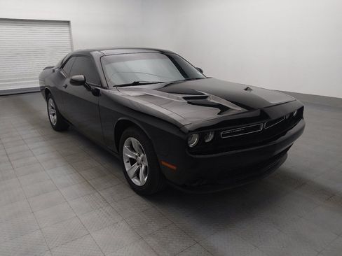 Used 2021 Dodge Challenger SXT RWD image 13