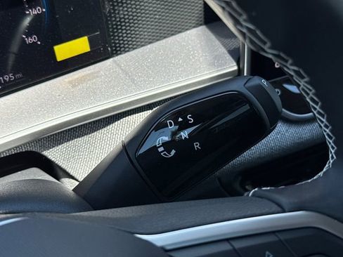 New 2025 Volkswagen Tiguan S image 31