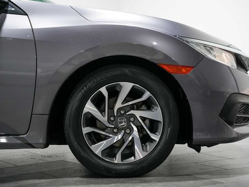Used 2017 Honda Civic EX image 9
