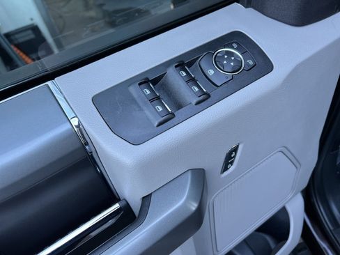 Used 2018 Ford F150 XLT w/ Equipment Group 302A Luxury AWD/4WD image 23