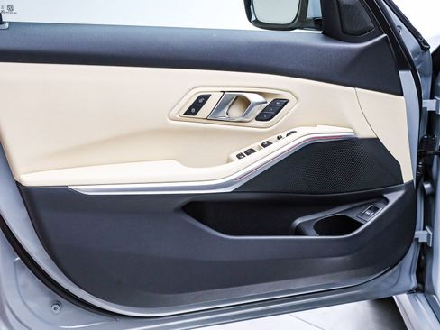 Used 2026 BMW 330i xDrive Sedan image 21