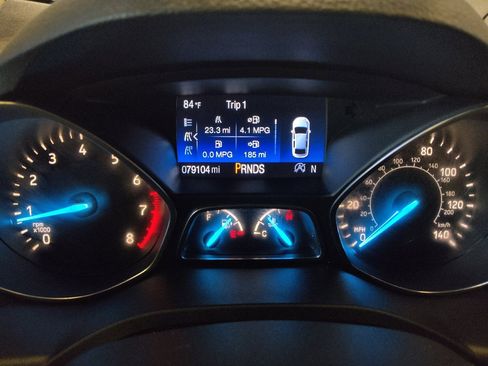 Used 2017 Ford Escape SE FWD image 23