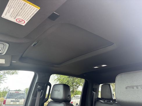 Used 2023 GMC Sierra 2500 AT4 w/ AT4 Preferred Package AWD/4WD image 12