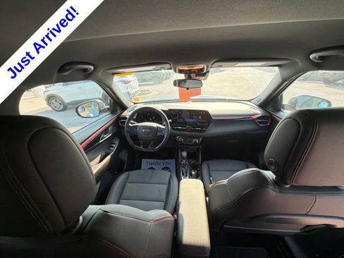 Used 2024 Chevrolet TrailBlazer RS FWD image 39