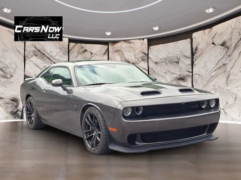 Used 2023 Dodge Challenger SRT Hellcat w/ Driver Convenience Group RWD image 1