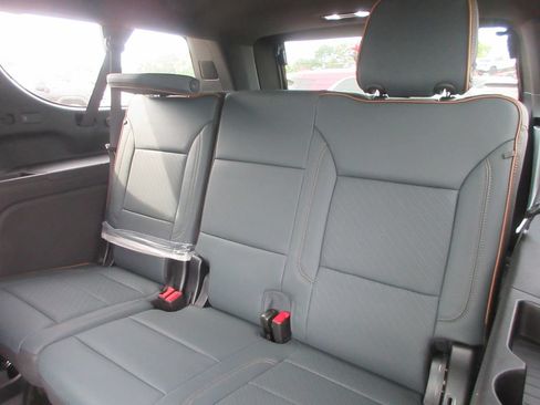 New 2026 GMC Yukon XL AT4 w/ AT4 Premium Package AWD/4WD image 13