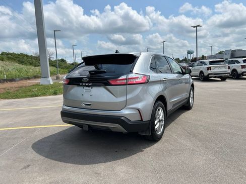 Certified 2024 Ford Edge SEL w/ Convenience Package AWD/4WD image 7
