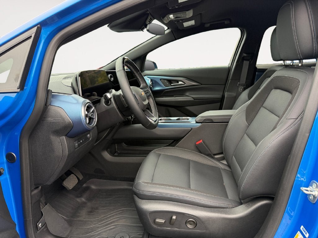 Used 2024 Chevrolet Equinox EV LT w/ Active Safety Package 3 AWD/4WD image 7