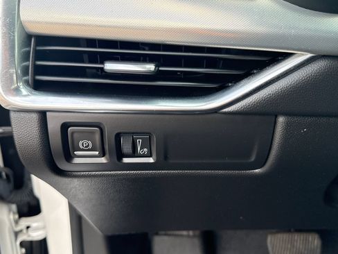 Certified 2023 Cadillac XT4 Premium Luxury FWD image 18