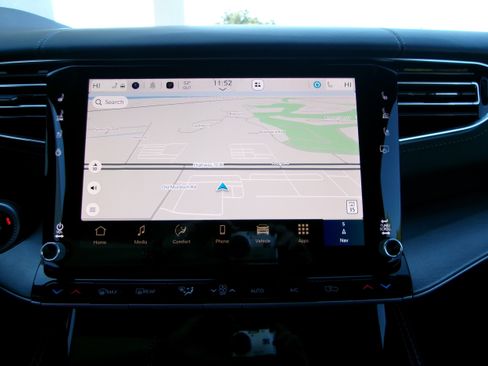 New 2026 Jeep Grand Wagoneer Limited AWD/4WD image 18