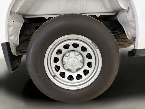 Used 2022 Chevrolet Silverado 1500 W/T image 33