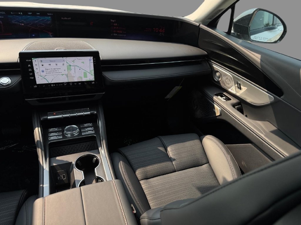 New 2026 Lincoln Nautilus Reserve AWD/4WD image 12