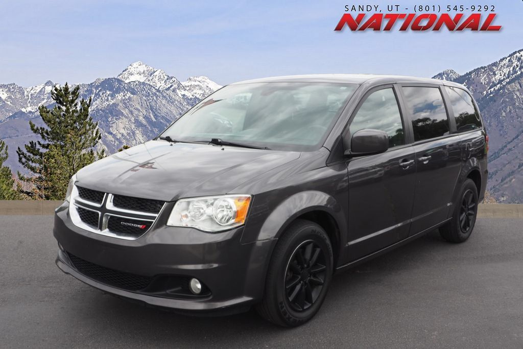 Used 2020 Dodge Grand Caravan SE FWD image 1