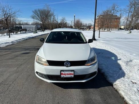 Used 2014 Volkswagen Jetta S image 6