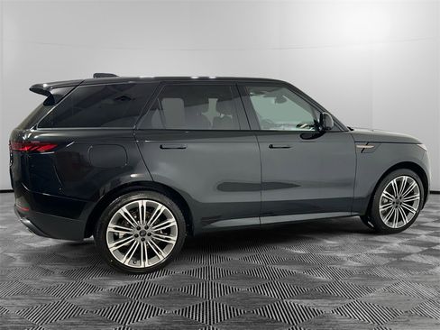 New 2026 Land Rover Range Rover Sport SE image 5