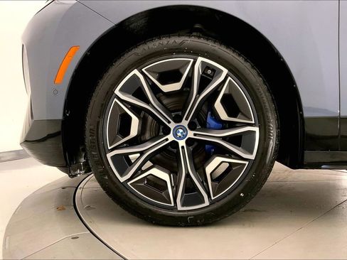 Certified 2024 BMW iX xDrive50 w/ Premium Package AWD/4WD image 8