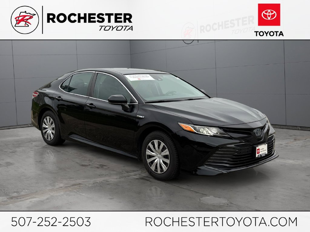 Certified 2019 Toyota Camry LE FWD image 1