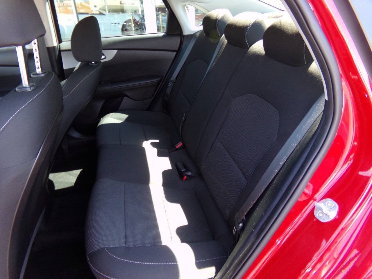 Used 2021 Kia Forte LXS FWD image 23