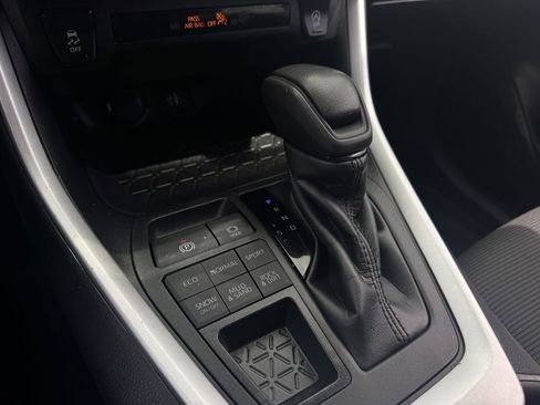 Used 2023 Toyota RAV4 LE image 21