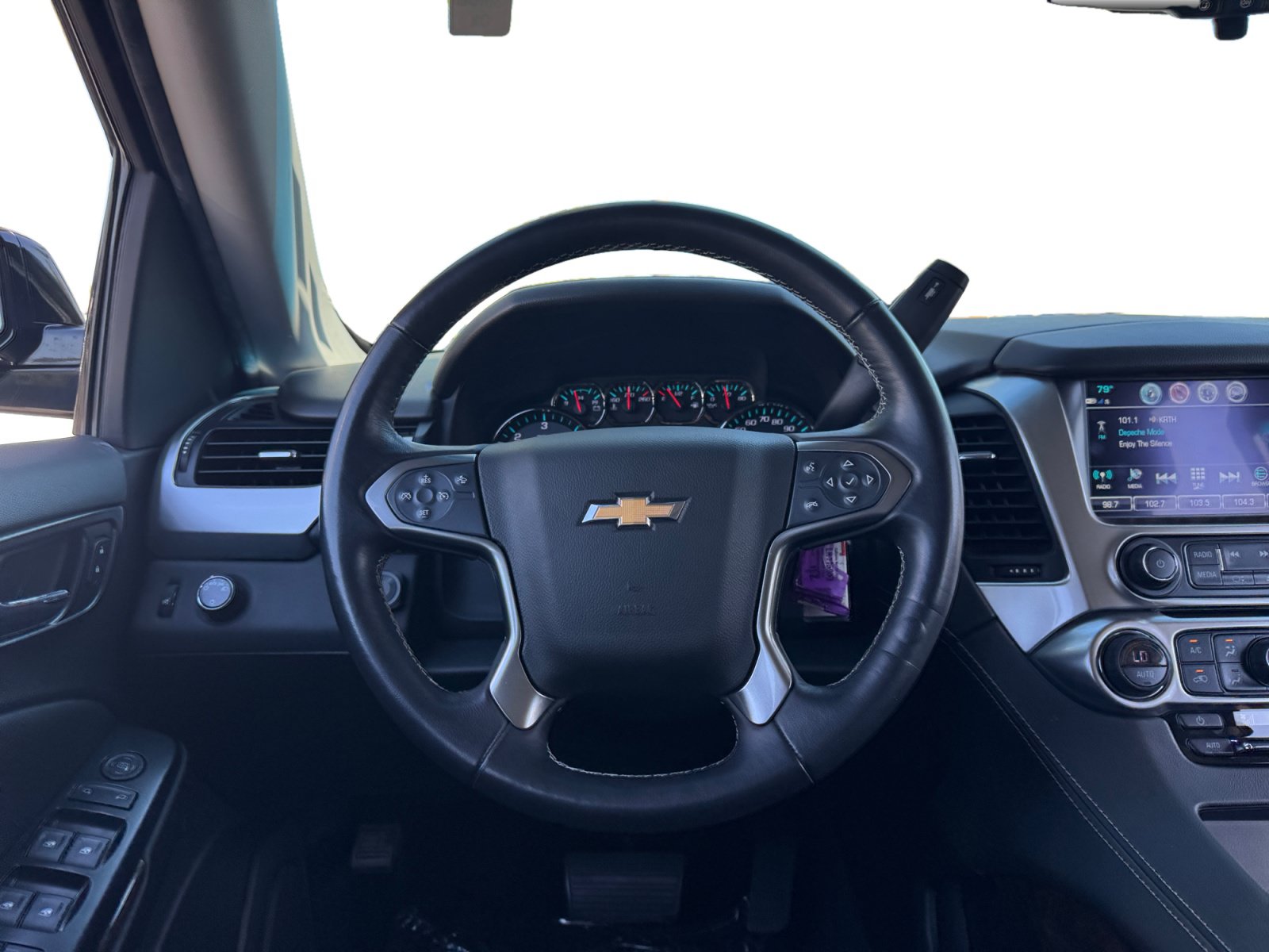 Used 2020 Chevrolet Tahoe LS w/ Enhanced Driver Alert Package RWD image 12