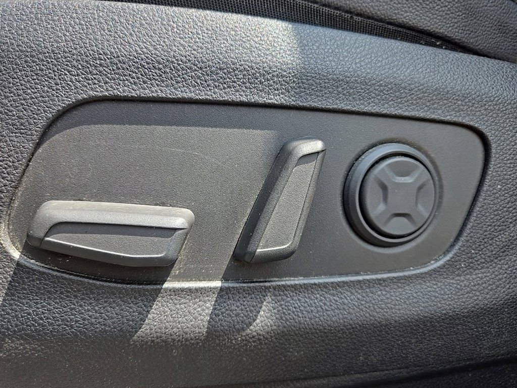 Certified 2022 Kia Carnival SX Prestige FWD image 31