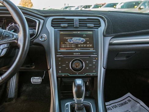 Used 2015 Ford Fusion Titanium image 15