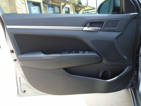 Used 2019 Hyundai Elantra Value Edition w/ Cargo Package FWD image 28