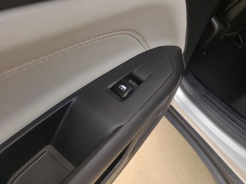 Used 2025 Jeep Compass Limited AWD/4WD image 15