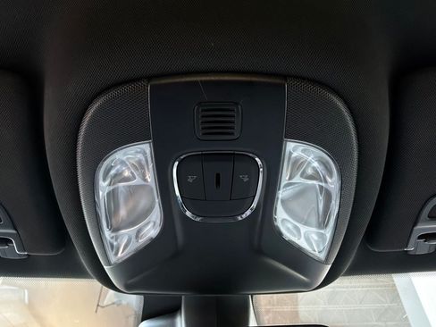 Used 2025 Jeep Compass Limited AWD/4WD image 16