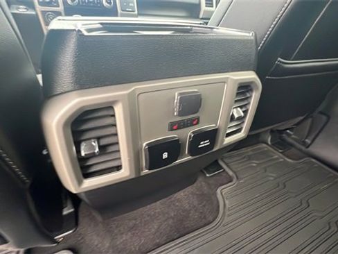 Used 2020 Ford F150 Lariat w/ Equipment Group 502A Luxury image 38