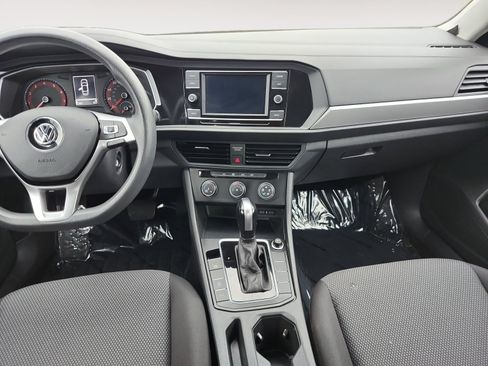 Used 2021 Volkswagen Jetta R-Line FWD image 11