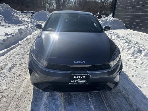 Used 2023 Kia Forte LXS image 5