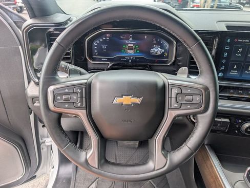 Used 2024 Chevrolet Silverado 1500 High Country AWD/4WD image 27