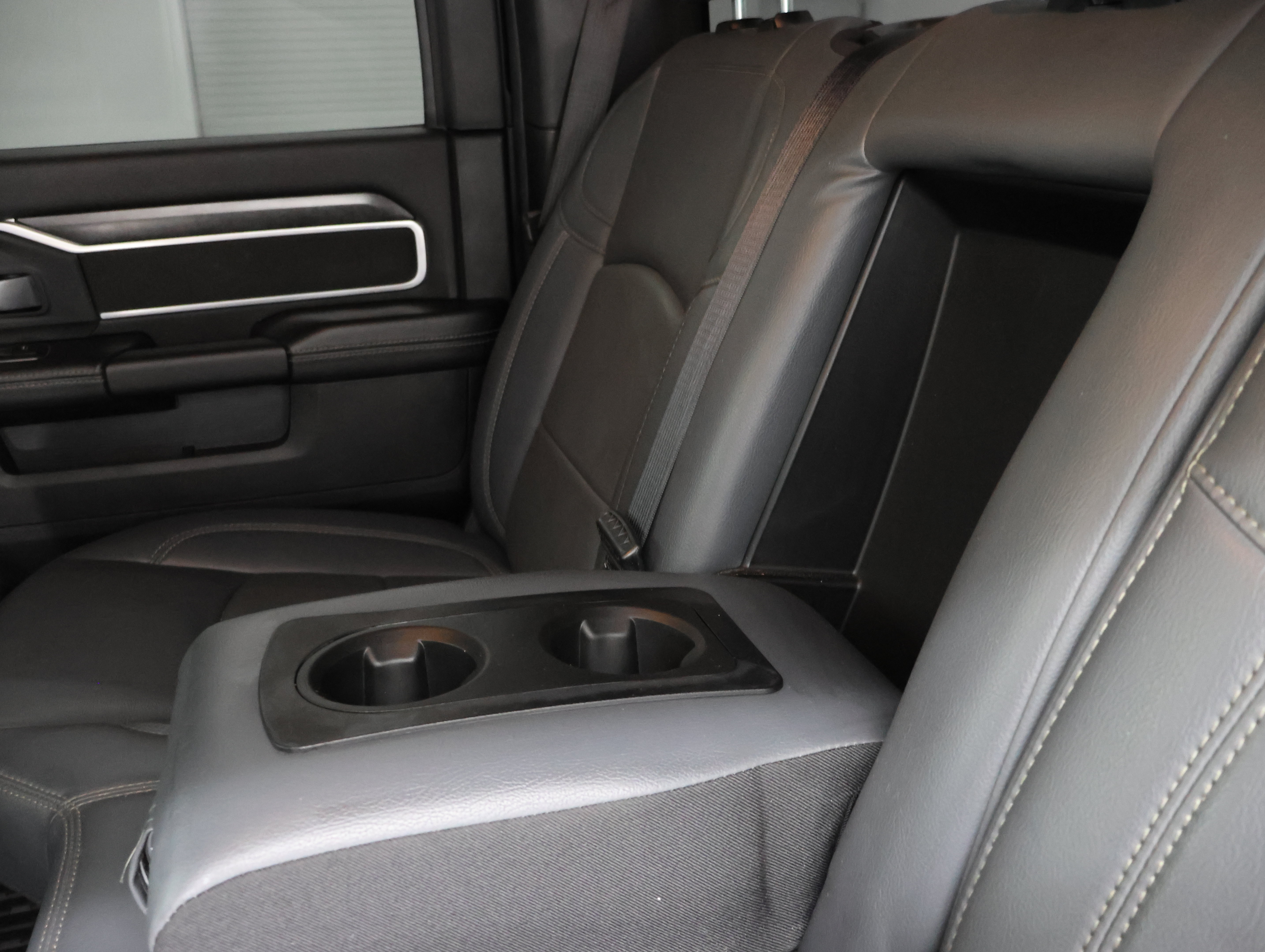 Used 2024 RAM 2500 Big Horn w/ Night Edition AWD/4WD image 30