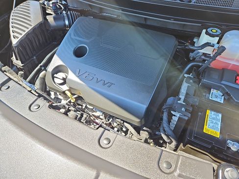 Used 2022 Chevrolet Traverse LT AWD/4WD image 27