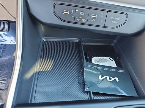 New 2026 Kia Carnival SX Prestige image 17