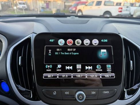 Used 2017 Chevrolet Volt LT image 3