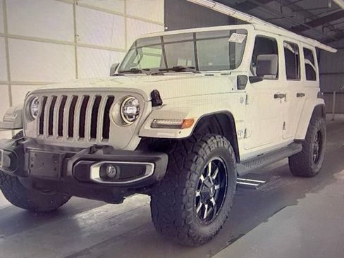 Used 2021 Jeep Wrangler Unlimited Sahara w/ Cold Weather Group AWD/4WD image 2