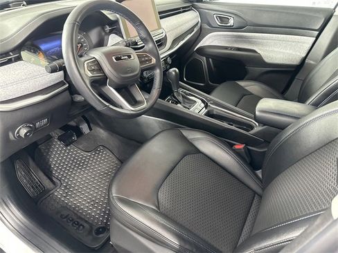 Certified 2022 Jeep Compass Latitude w/ Convenience Group image 24