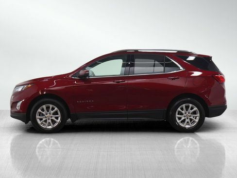 Used 2018 Chevrolet Equinox LT w/ Sun & Infotainment Package image 2