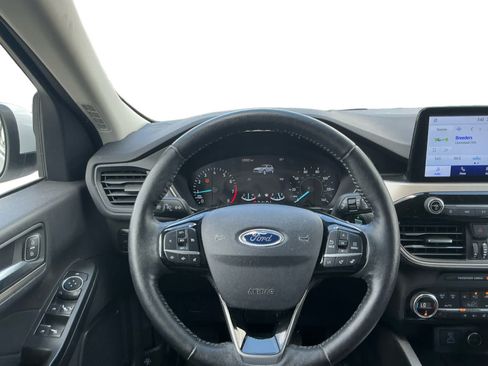Used 2021 Ford Escape SE w/ Convenience Package FWD image 12