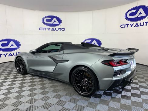 Used 2024 Chevrolet Corvette Z06 RWD image 5