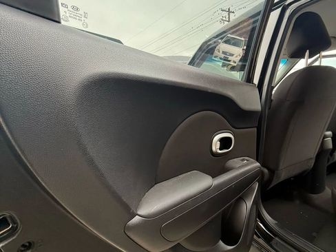 Used 2018 Kia Soul image 32