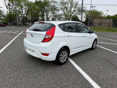 Used 2016 Hyundai Accent SE FWD image 7
