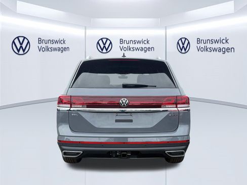 New 2026 Volkswagen Atlas SEL image 5
