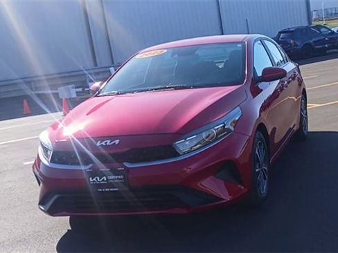 Certified 2023 Kia Forte LXS image 6