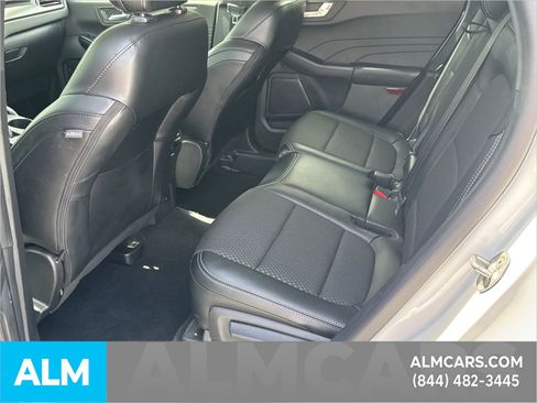 Used 2023 Ford Escape SE image 25