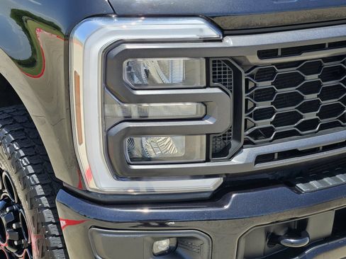 Used 2024 Ford F350 XLT w/ XLT Premium Package AWD/4WD image 9